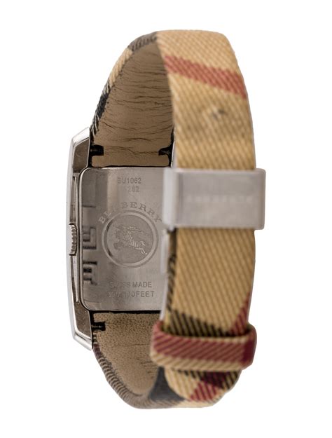 cinturino burberry bu1062|Burberry Women's BU1062 Heritage Checked Strap White Dial .